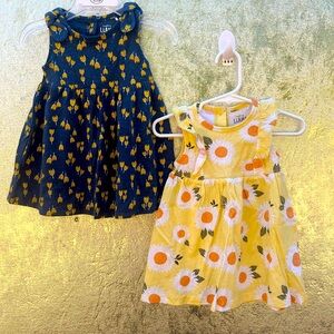 Set of 2 dresses size 9 months